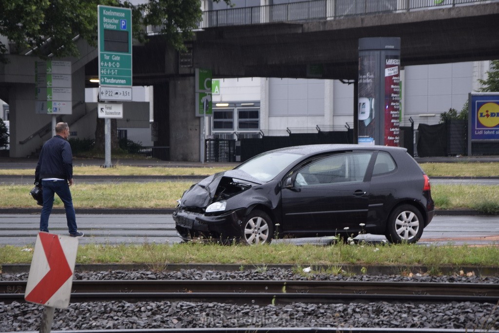 VU 3 Pkw Koeln Deutz Am Messekreisel P096.JPG - Miklos Laubert